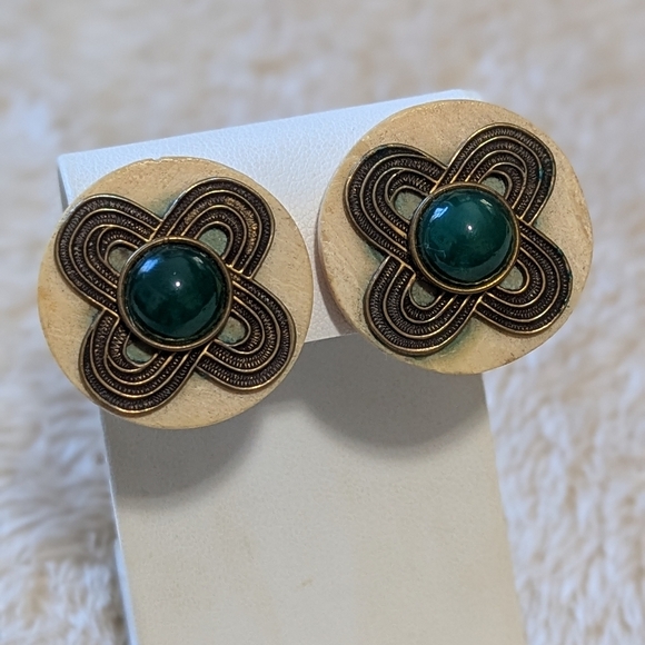 Jewelry - Vintage Bone, Metal And Green Cabachon Stone Button Style Clip Earrings